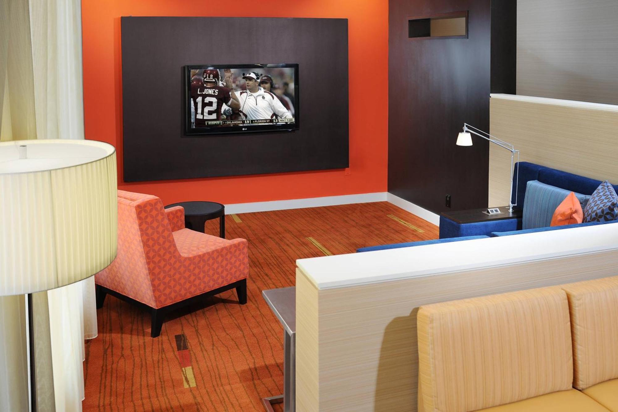 Courtyard By Marriott Oklahoma City Airport Buitenkant foto