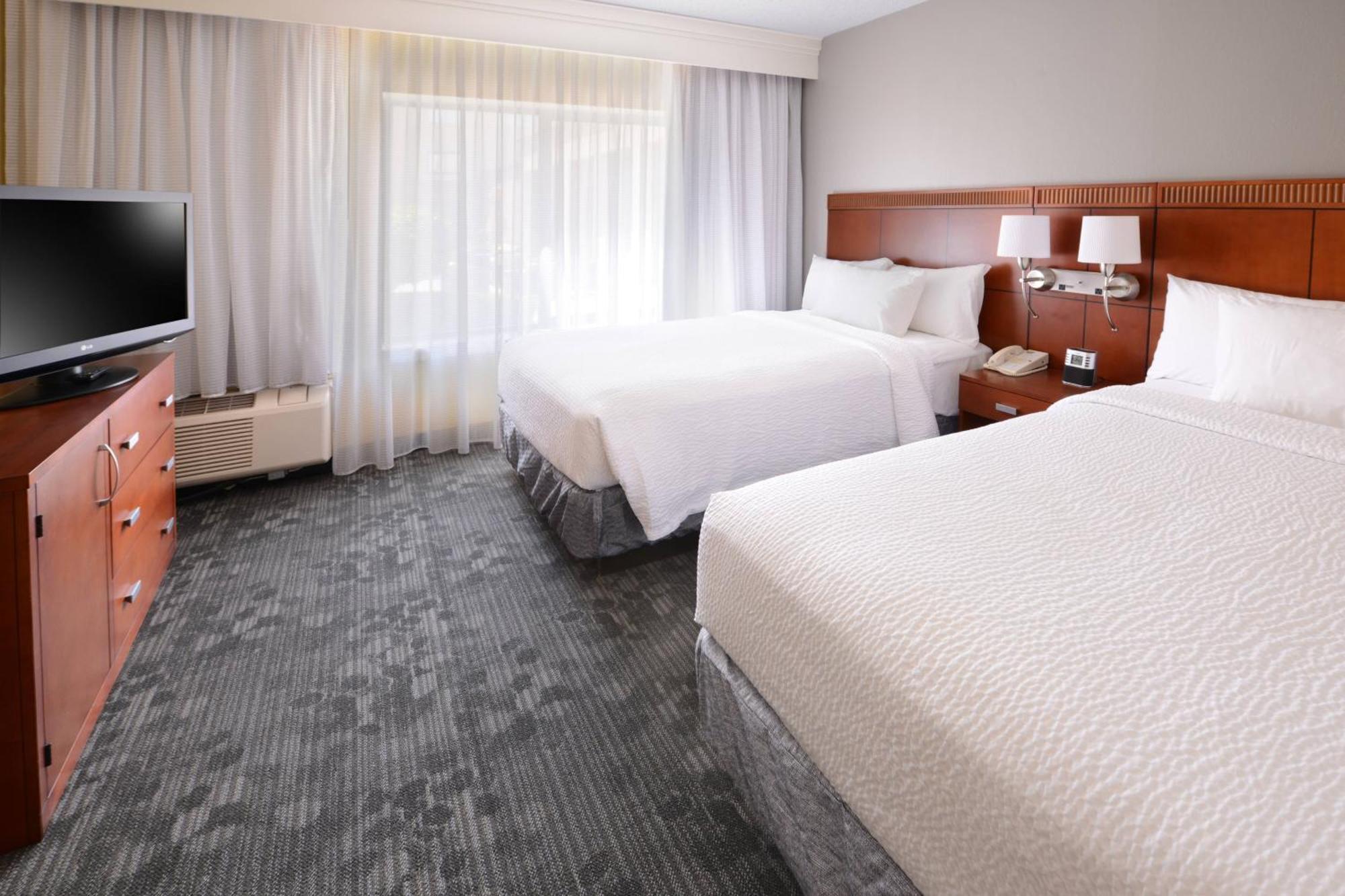 Courtyard By Marriott Oklahoma City Airport Buitenkant foto