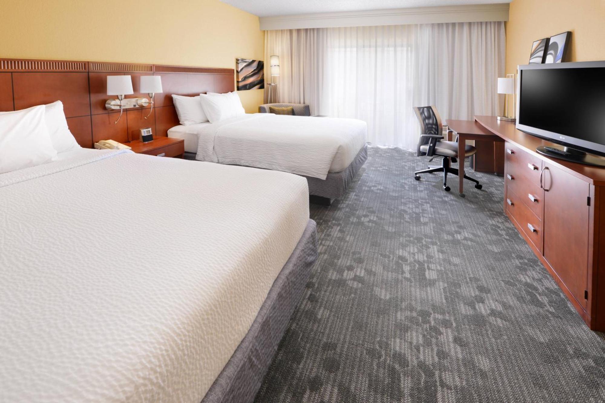 Courtyard By Marriott Oklahoma City Airport Buitenkant foto